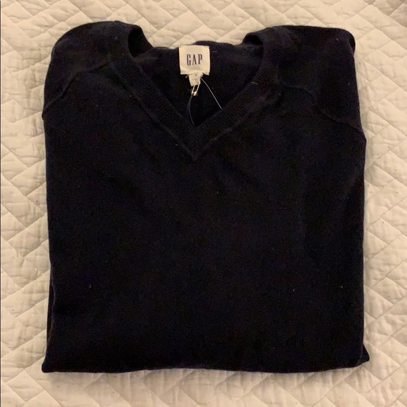 Other - Gap V neck wool/cashmere sweater